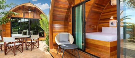 Design Villa, Patio, Garden View