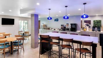 Desayuno continental incluido todos los días