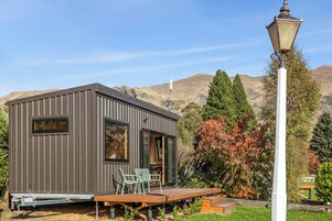 Tiny Cabin - No Ensuite | Terrace/patio