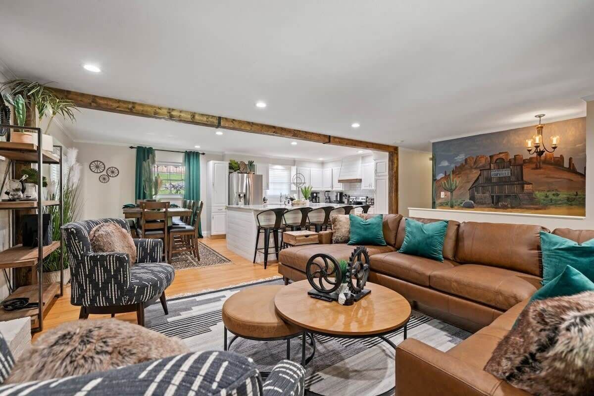 Family Friendly Home with Hot Tub and Firepit