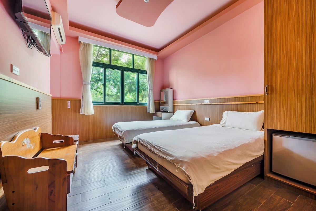 Quadruple Room | Langsir/tirai gelap terus, Wi-fi percuma, cadar katil