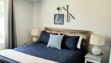 2 makuuhuonetta, silitysrauta/-lauta, vauvan matkasänky, ilmainen Wi-Fi