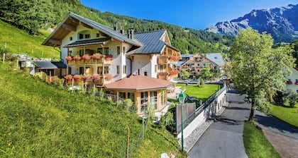 Almhof Alpin Apartments & Spa