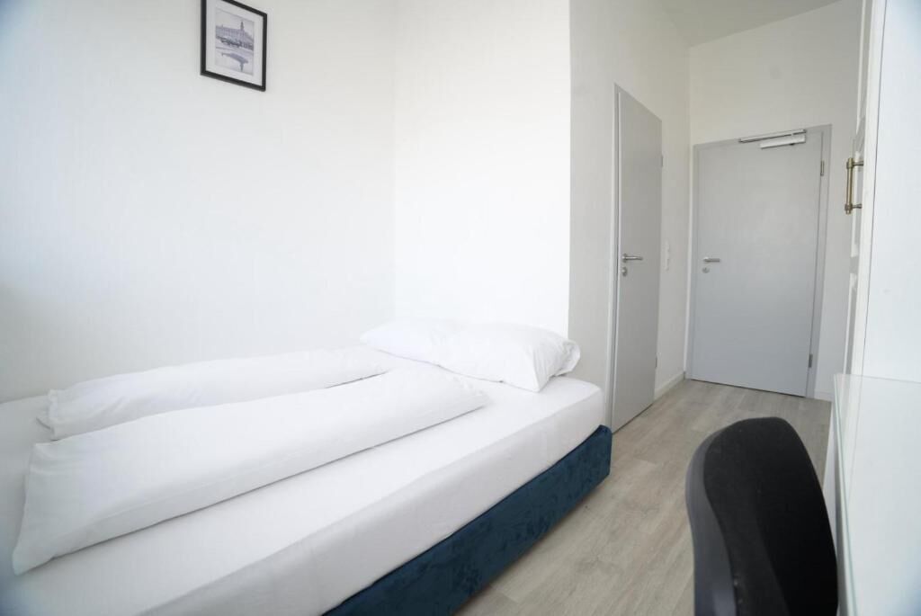 Kahden hengen huone | 1 makuuhuone, työpöytä, kannettavalle tietokoneelle sopiva työtila