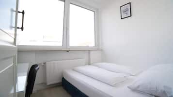 Habitación doble | 1 habitación, escritorio y espacio para trabajar con laptop