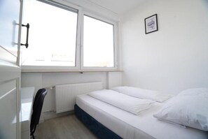 Chambre double | 1 chambre, bureau, espace de travail pour ordinateurs portables