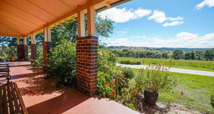 'Wyelba' - Peaceful Countryside Getaway, Sleeps 6
