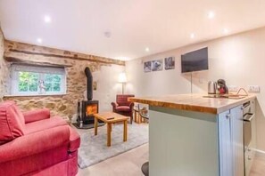 Interior - The Cider Press at Deep Filling Farm, romantic retreat in the Forest of Dean (Gloucester)