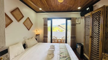 Habitación doble superior, patio | Sábanas de algodón egipcio y ropa de cama de alta calidad