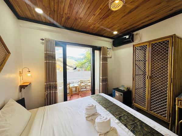 Superior Double Room, Patio | Egyptian cotton sheets, premium bedding, down comforters, pillowtop beds