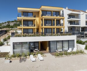 Front of property - MEDITERANA Art Deco Resort (Sibenik)