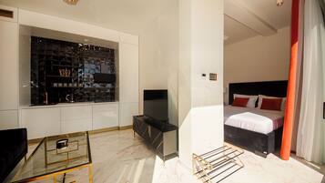 Studio, pemandangan laut terbatas | Seprai antialergi, Wi-Fi gratis, dan seprai linen