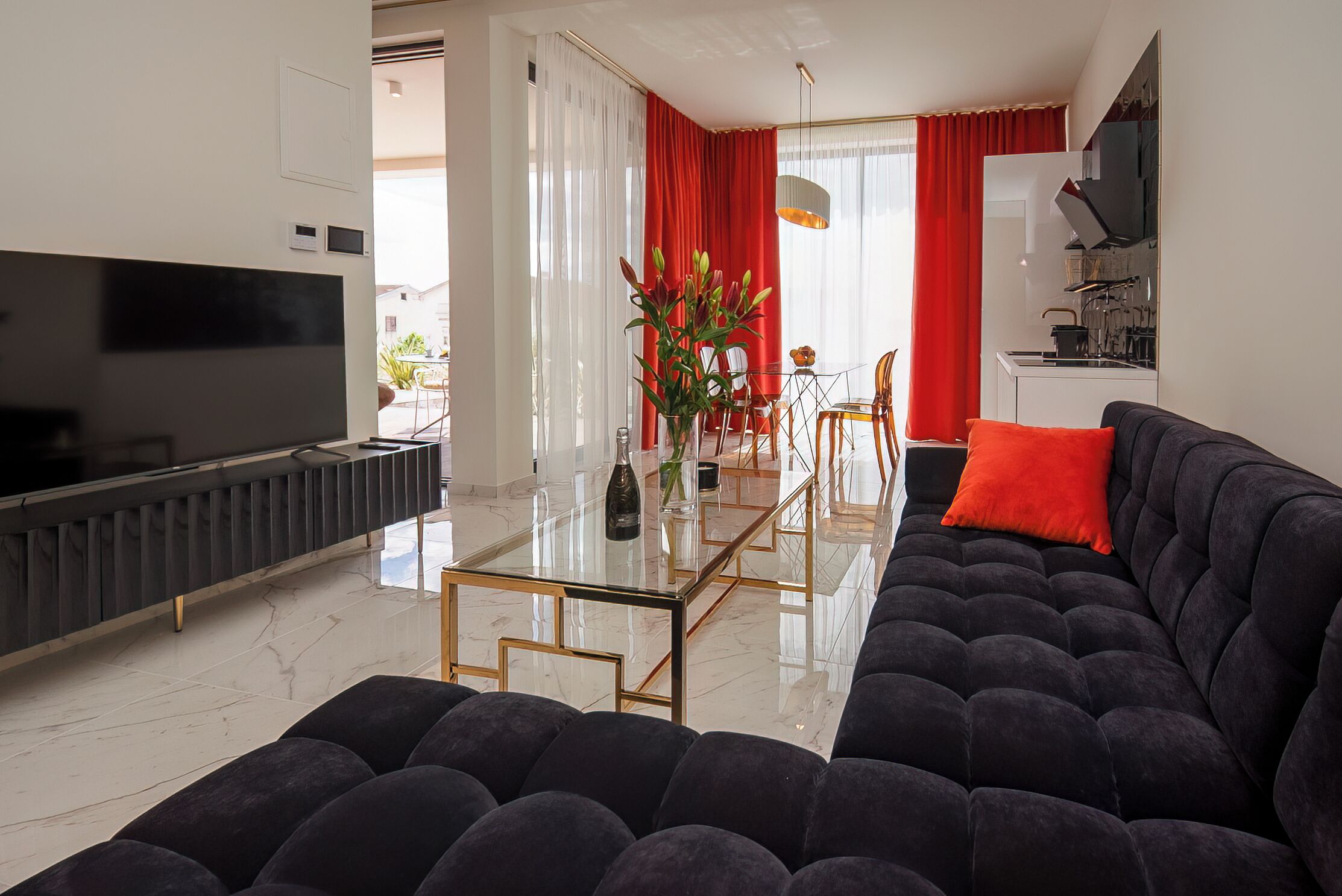 Studio, Partial Sea View | Living area