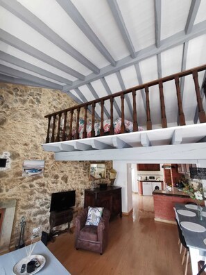 Living area - LA KAZE, near the beach (Serra d' El-Rei)