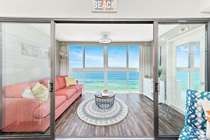 Living room - Edgewater West Condos (Gulf Shores)