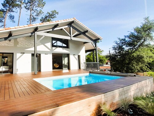 Luxurious Villa: Heated Salt Pool, Petanque, 5 Min to Beaches & Port in Capbreton