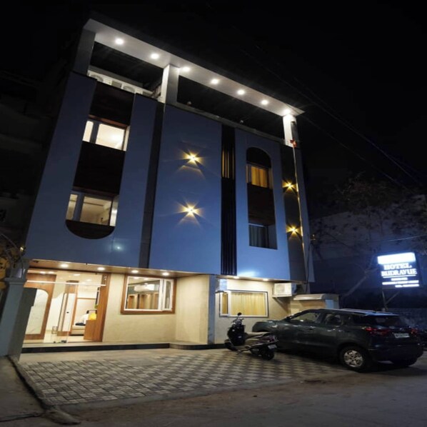 Front of property - Hotel Rudravue (Indore)