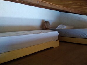Room - Studio Alcove 4 Pers, Near Beach, Private Parking (Gruissan)