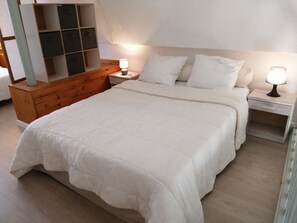 2 bedrooms - Gruissan: T2 Mezzanine 4/6 Pers, Pool, Private Parking, Beach Access (Gruissan)