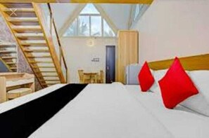 Executive Room, Balcony | Free WiFi - Coastal Grand La Flora Beach Resort (Vanur)