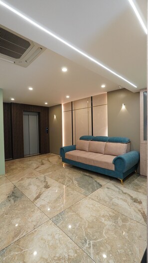 Sala de estar en el lobby