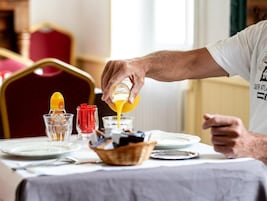 Desayuno continental todos los días (con cargo)
