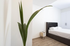 3 bedrooms - Spacious 3-bedroom Dual Apartment in City Centre (Athens)