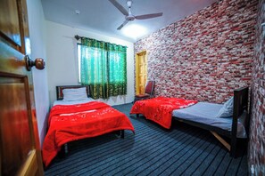 Chambre avec lits jumeaux | Accès au Wi-Fi (inclus)