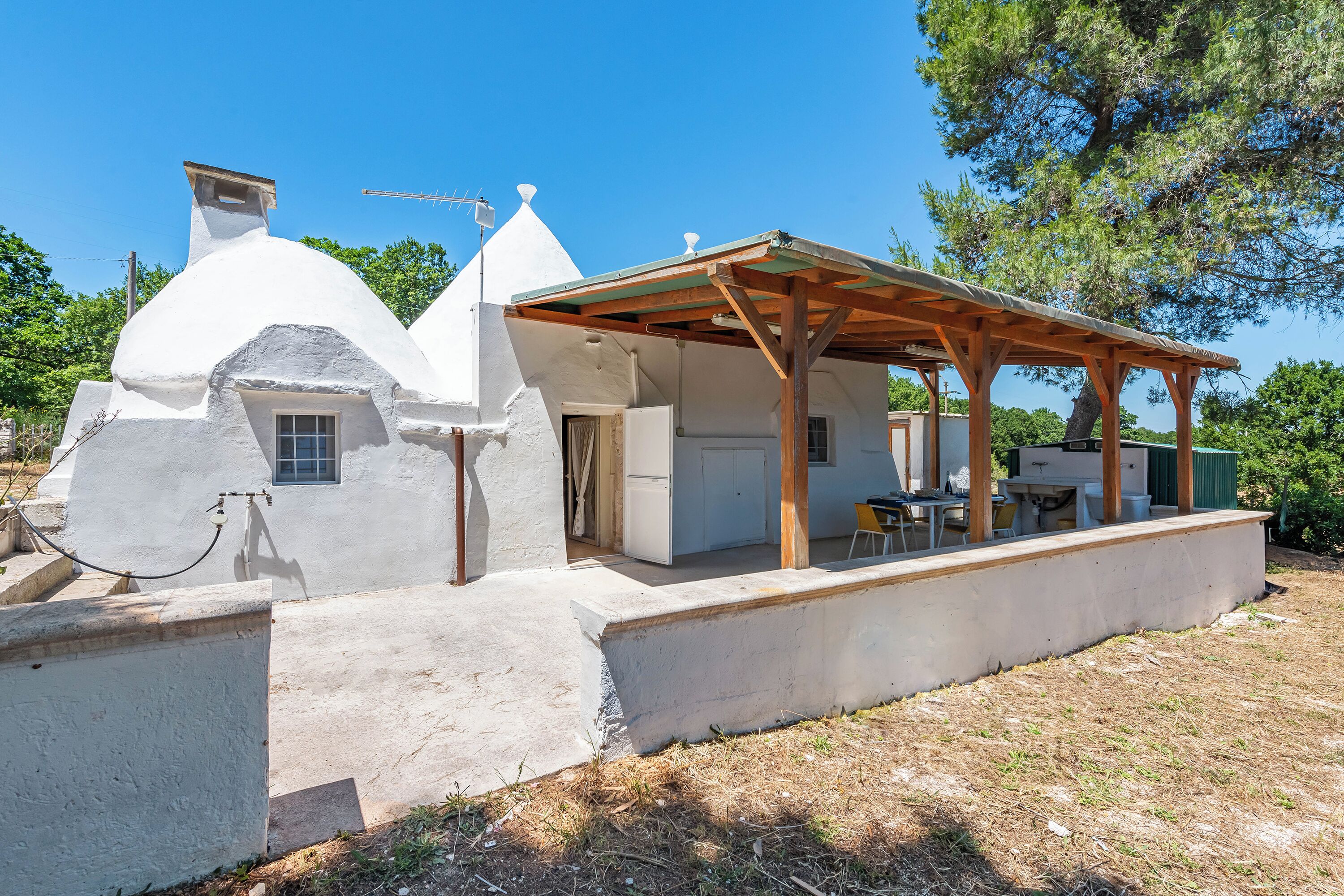 Villa Familiale, plusieurs chambres, côté montagne (Trullo del Bosco In Martina Franca) | Extérieur