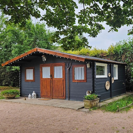 Exterior. The AleXan balneotherapy chalet