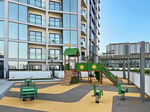 Front of property - WelHome - Charming Apt With City Lights in Sobha Waves (Dubai)
