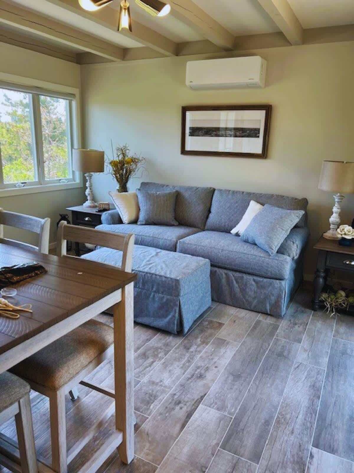 Télévision, table de tennis de table