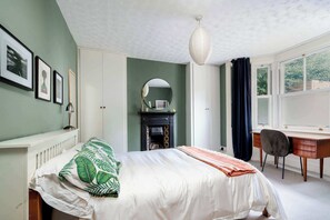 1 habitación, escritorio, wifi y ropa de cama 