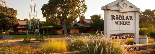 Modern Valley Oasis! Pet-friendly & Walkable to DT