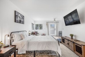 4 habitaciones, escritorio, tabla de planchar con plancha y wifi 