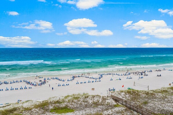 Una playa cerca