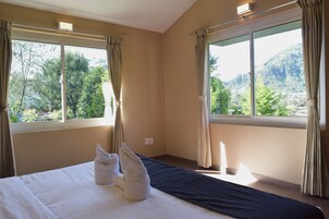 家庭别墅 | 办公桌、免费 WiFi、床单