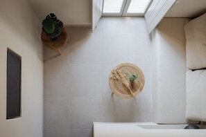 Interior - Superior Double Room By Yerma Suites Limeni (Limeni)