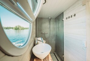 Shower, towels, toilet paper