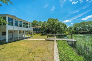 Exterior - Charming Folly Beach Cottage with Dockside Views 🌅 (Folly Beach)