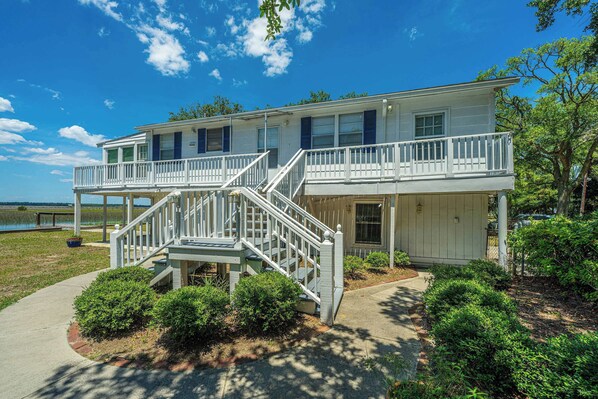 Exterior - Charming Folly Beach Cottage with Dockside Views 🌅 (Folly Beach)