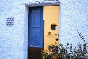 Quarto casal luxo, varanda | Wi-Fi de cortesia