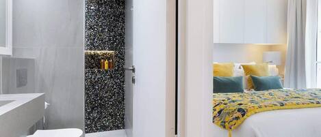 3 dormitorios, tabla de planchar con plancha, cuna de viaje y wifi