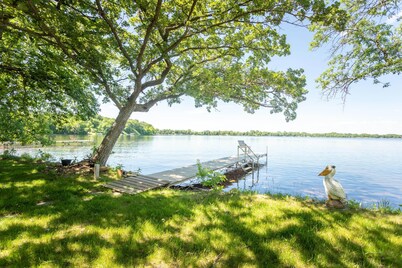 The Cowdry Cottage | Pet-Friendly | Canoe | Bikes