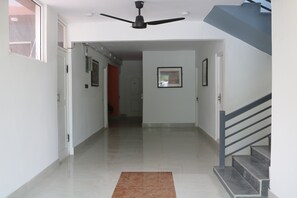 Hallway - Hotel Luxy Skardu (Skardu)