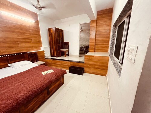 Abu Bunglow Homestay By GRB