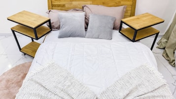 1 habitación, tabla de planchar con plancha y wifi gratis