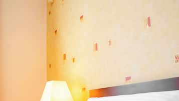 Individually furnished, desk, laptop workspace, free WiFi