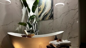 Unclassified image, 2 of 20, button - Superb BnB with private Jacuzzi & Bathtub + Breakfast Included (Hvar)