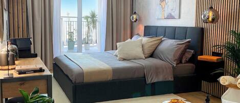 1 bedroom, in-room safe, iron/ironing board, free WiFi